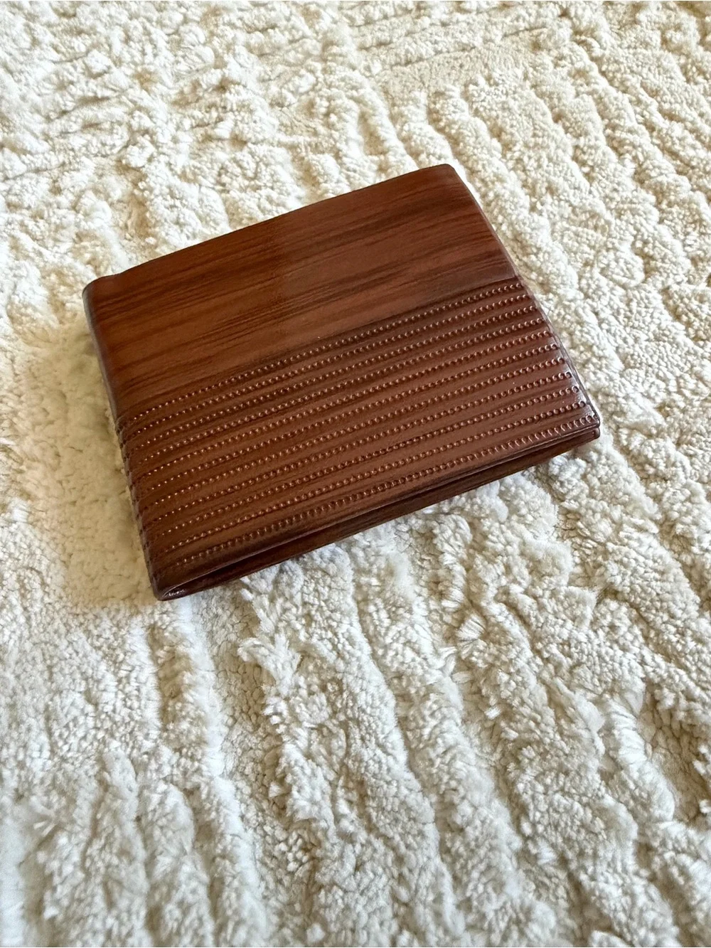 Fuerdanni Brown Leather Bi-Fold Wallet